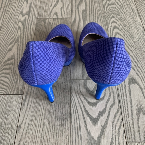 Beautiful Rachel Roy Blue Textured Pumps 😍💙 - Picture 5 of 9